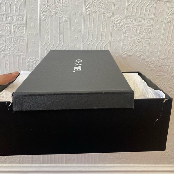 CHANEL 2019 Patent Calfskin Leather Interlocking CC Moccasin Scrunch Loafer - Picture 8 of 8